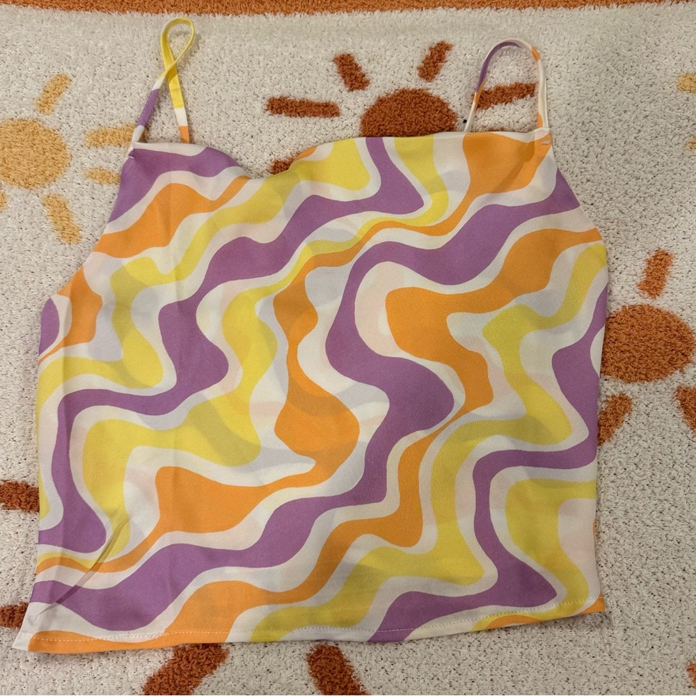 Colorful Wavy Pattern Camisole Top